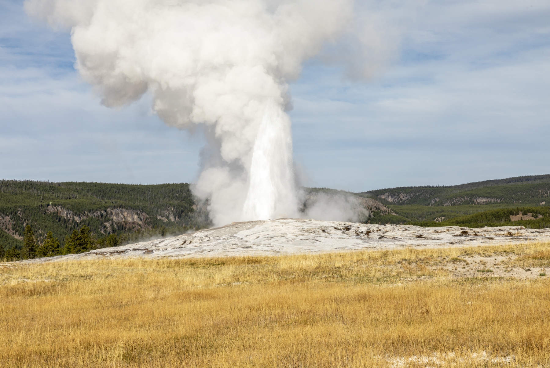 /gallery/north_america/USA/Wyoming/yellowstone/Old Faithful Yellowstone Sept 2024-012_med.jpg